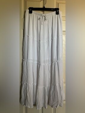 NWT Love Tree White Tiered Maxi Skirt, Size Large